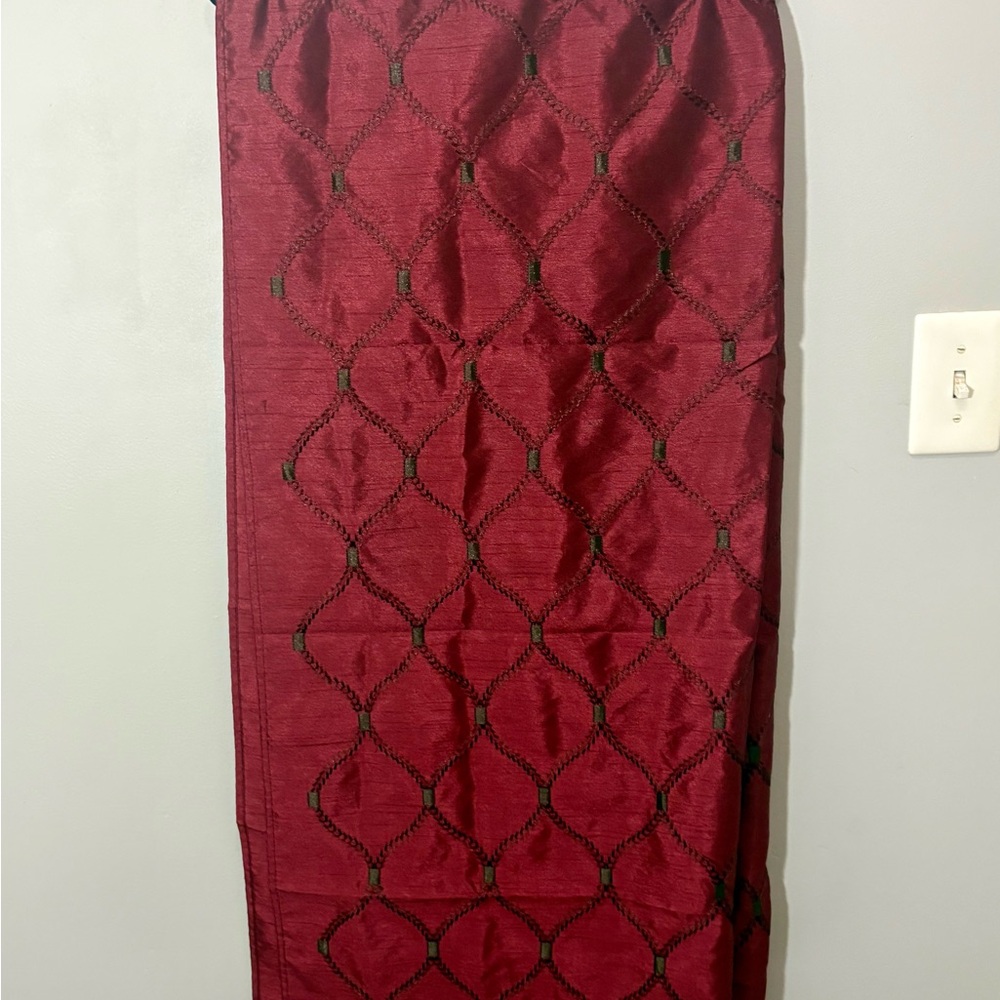 Elegant Burgundy Curtain Panel - Picture 5 of 6
